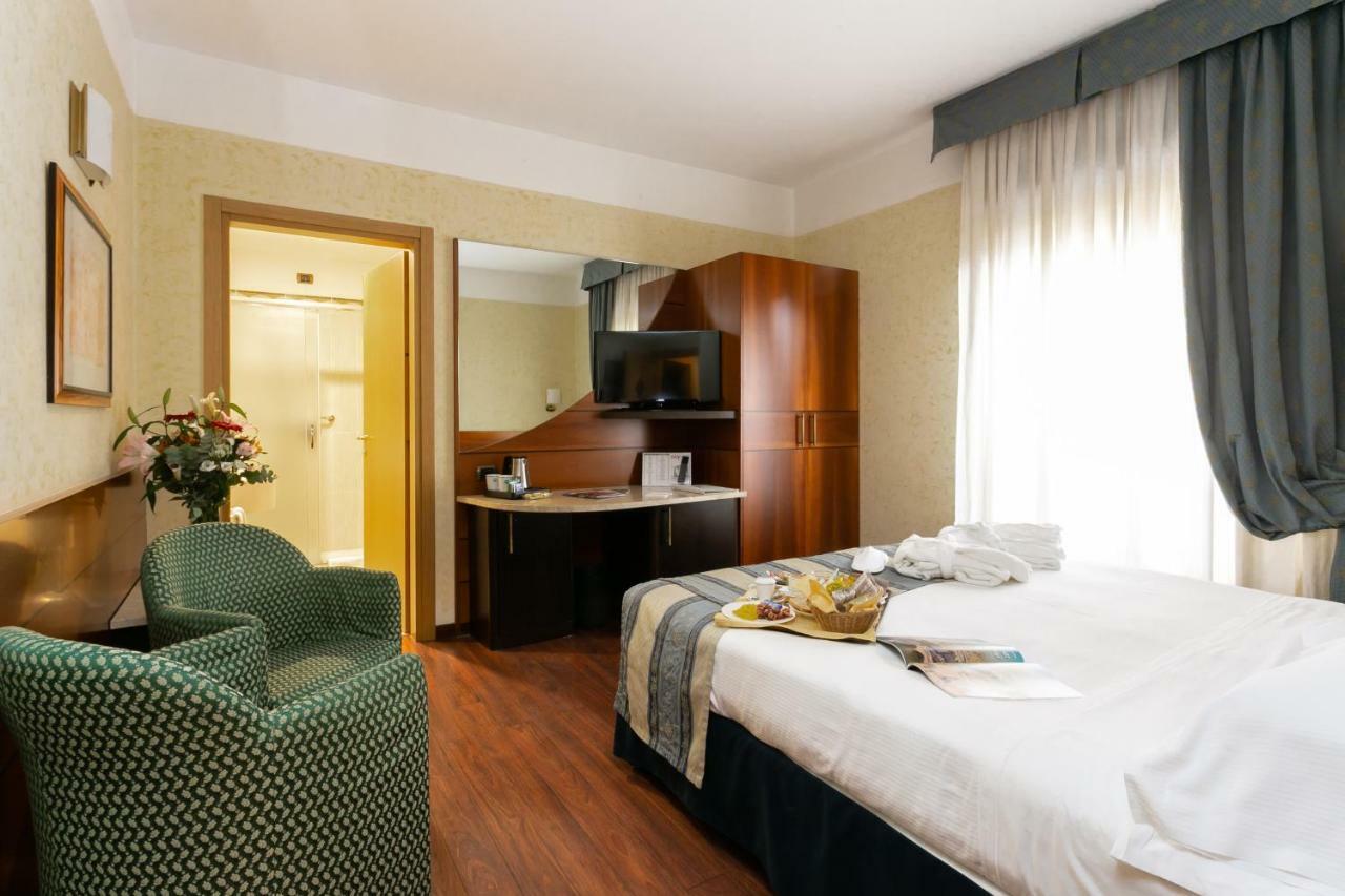 Hotel Mirage Sure Hotel Collection By Best Western Milano Eksteriør billede