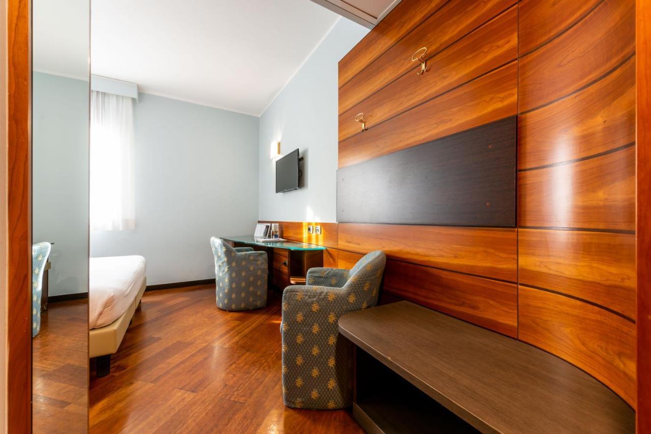 Hotel Mirage Sure Hotel Collection By Best Western Milano Eksteriør billede